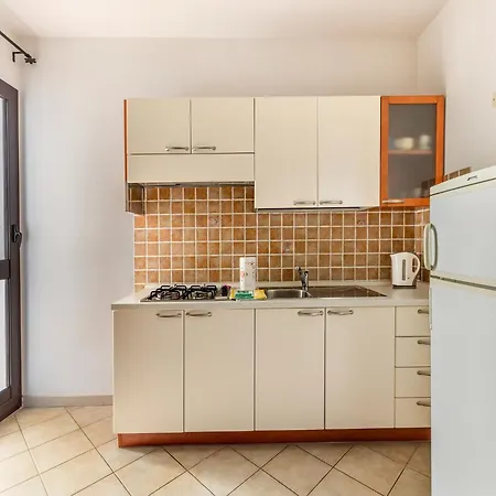 Апартаменты A 150 Meter Long Mare, 2 Fish