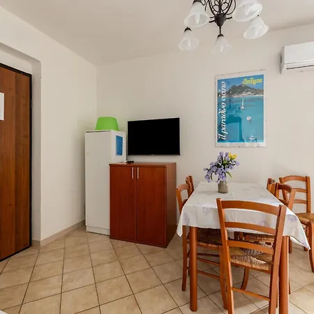 Apartman Pleasant With Pool Near Sea Valledoria