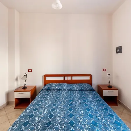 Pleasant With Pool Near Sea Apartman Valledoria